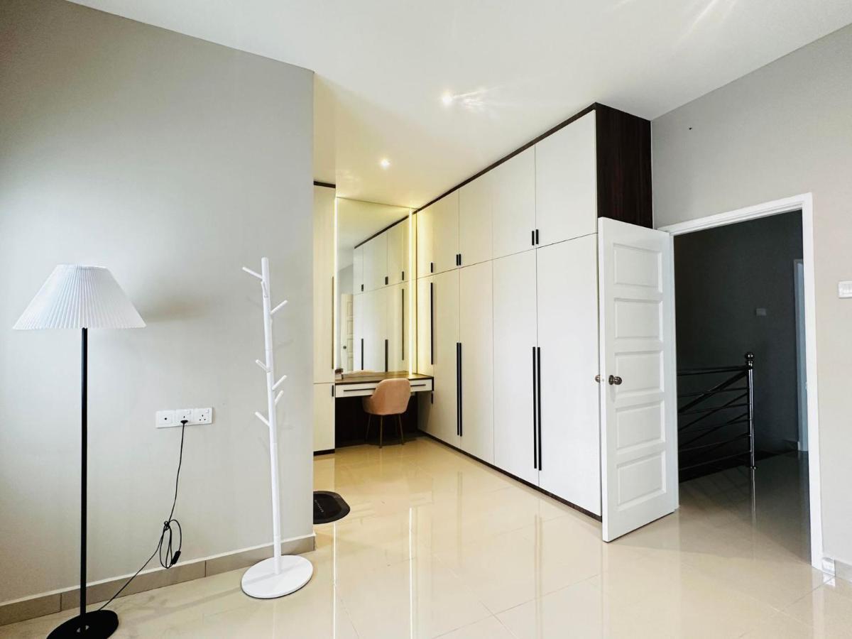 《Untitled Homestay》ซีเตียวัน ภายนอก รูปภาพ